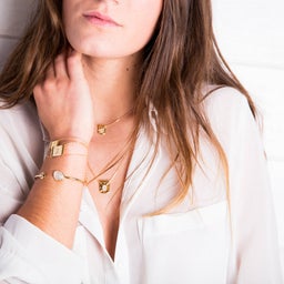 collier Amulette pierre