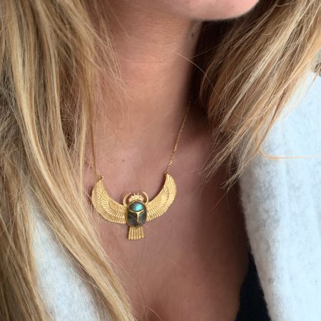 Collier Gros scarabée pierre