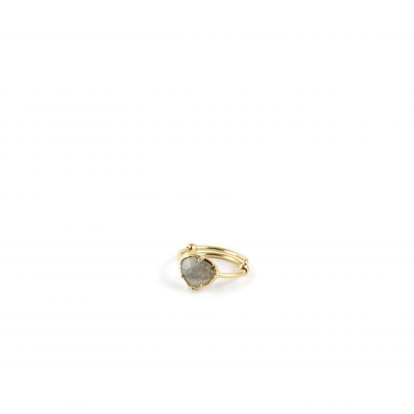 Petite bague pierre sertie