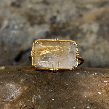 Bague sertie rectangulaire moyenne