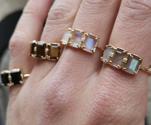 Bague trois pierres rectangulaires – Image 3