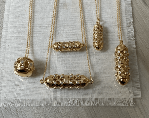 Collier Dentelle Vertical – Image 2