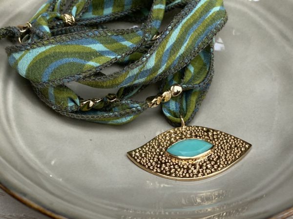 Collier fil Sari Oeil