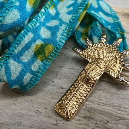 Collier Fil Sari Fibule