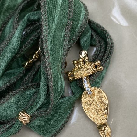 Collier Fil Sari Petite Fibule
