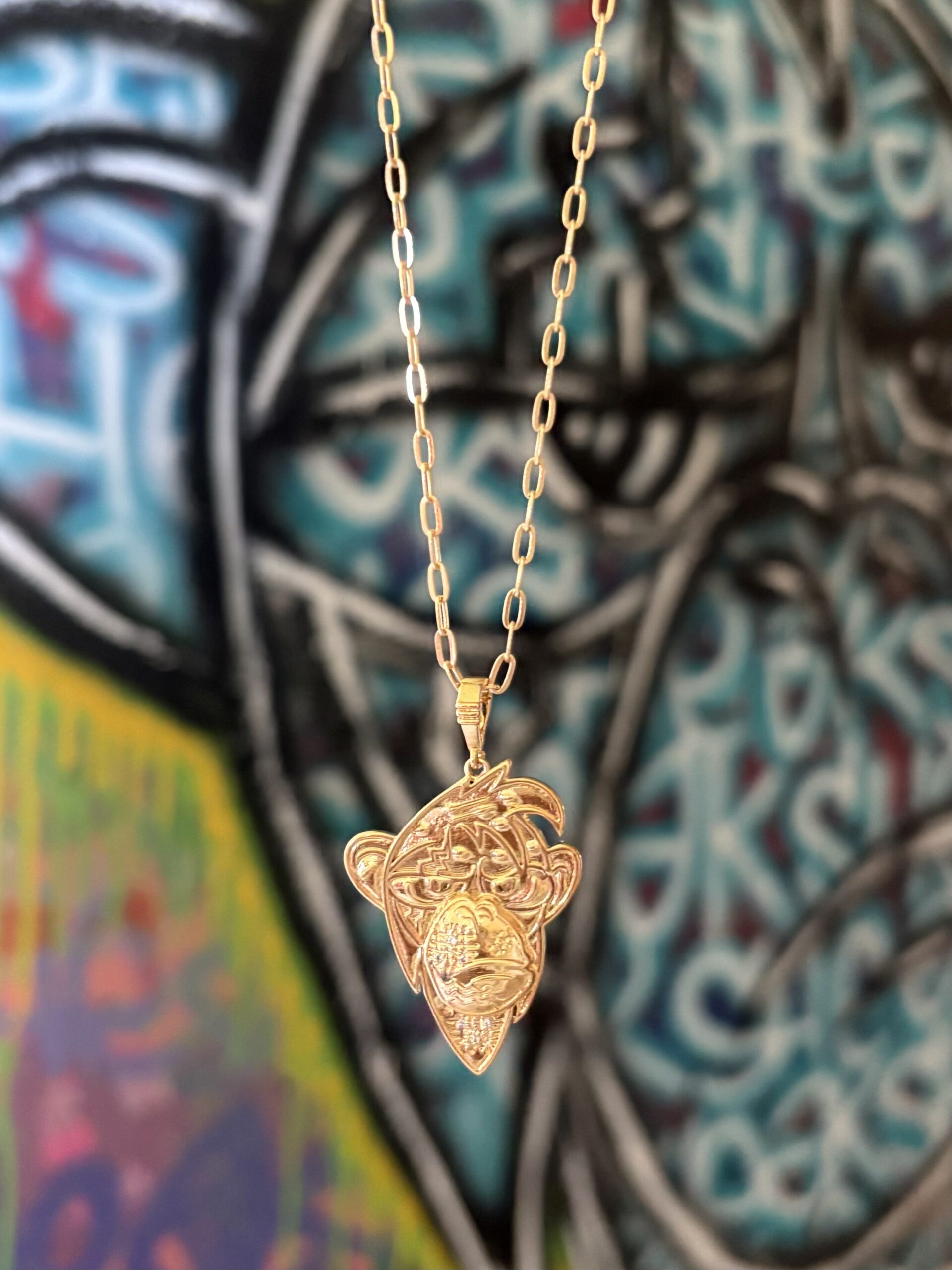 Pendentif Collaboration Artistique "Mr.Chic" – Image 2