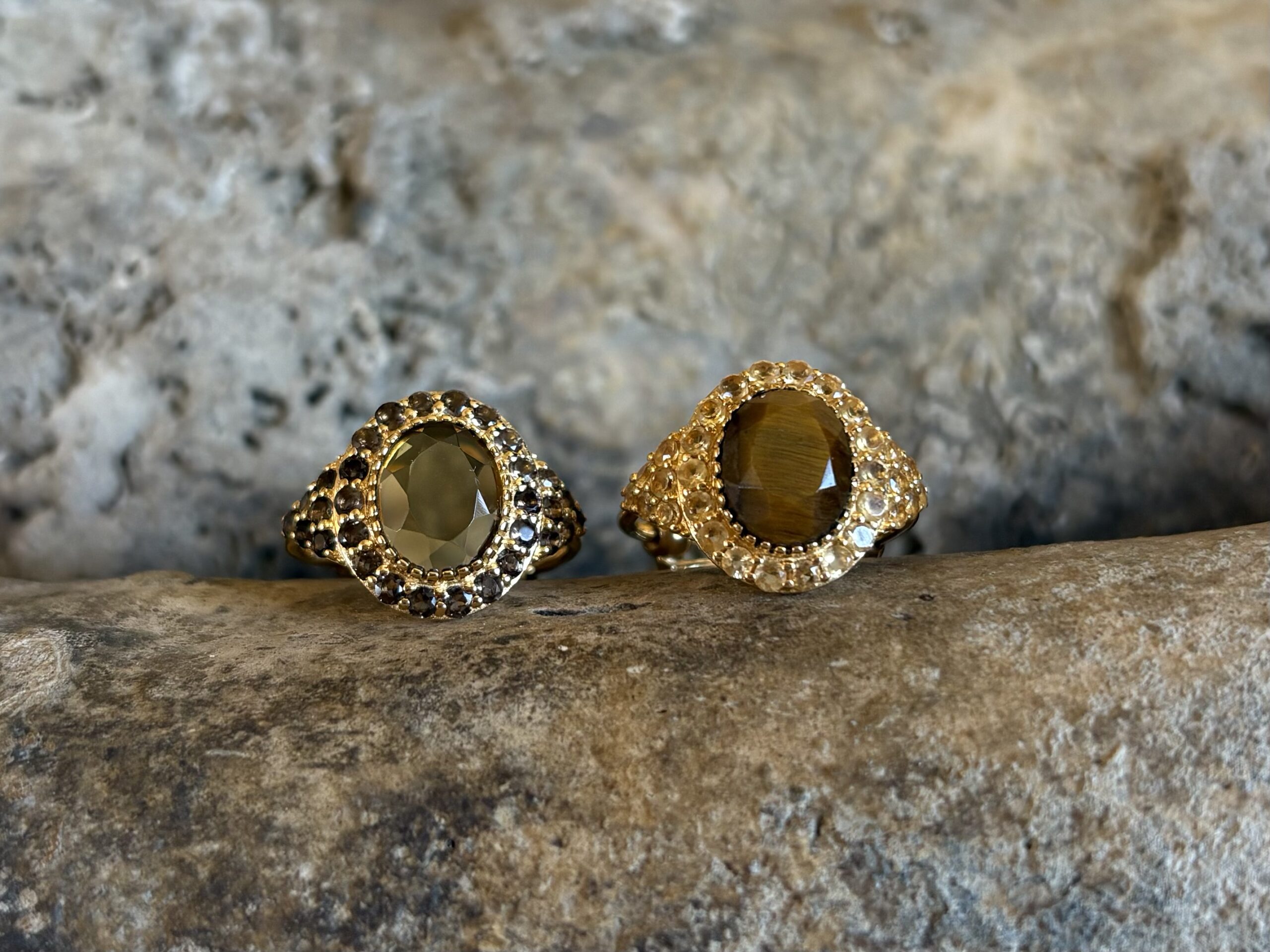 Bague pavée de minis pierres serties (verticale) – Image 11