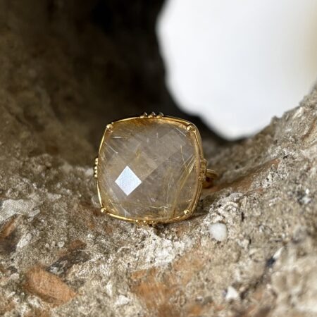 Bague Carré pierre facetée
