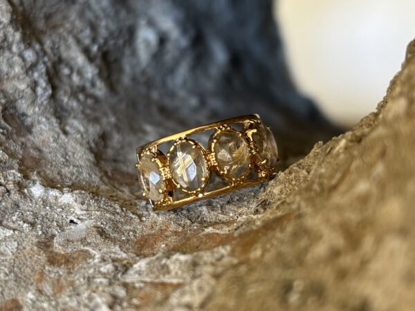 Bague 4 pierres ovales