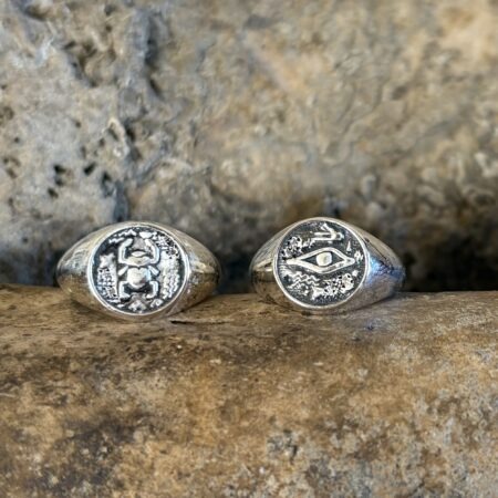 Chevalière médaille égyptienne