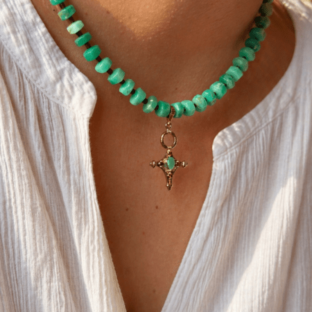 Collier Pierres Boulons - Disponible en 8 couleurs