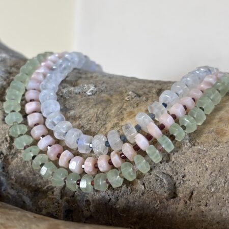 Collier Pierres Boulons